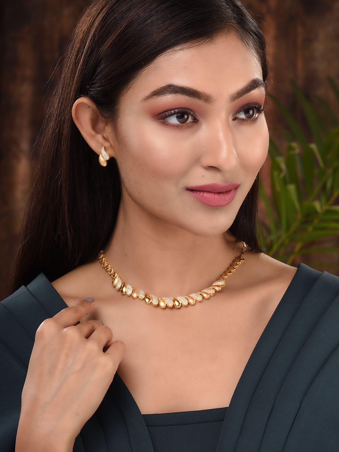 Gold Toned AD Studded Minimal Designer Necklace Jewellery Set, zaveri pearls, sale price rs, sale price, sale gold plated, sale gold, sale, rubans, ring, regular price, priyassi jewellery, ku